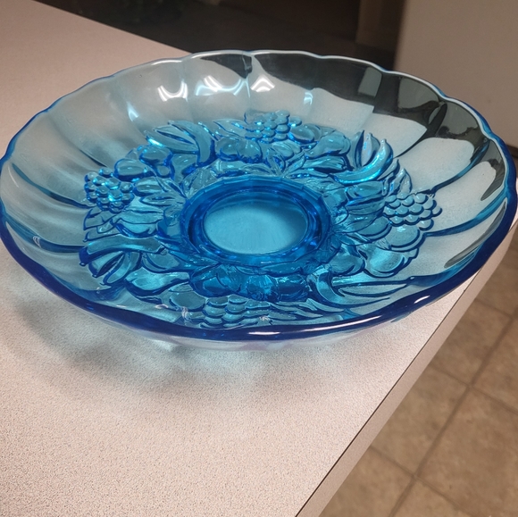 Vintage Indiana Glass Fruit Bowl - Picture 4 of 5